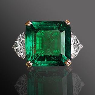 the-irving-berlin-emerald-and-diamond-ring